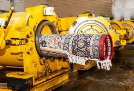 بهره‌گیری از تجهیزات مدرن در قالیشویی سرخرود